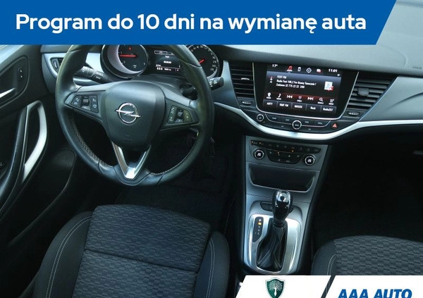 Opel Astra cena 55000 przebieg: 56644, rok produkcji 2017 z Wronki małe 326